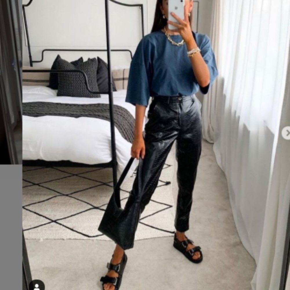 ZARA Faux Leather Cigarette Pants Black